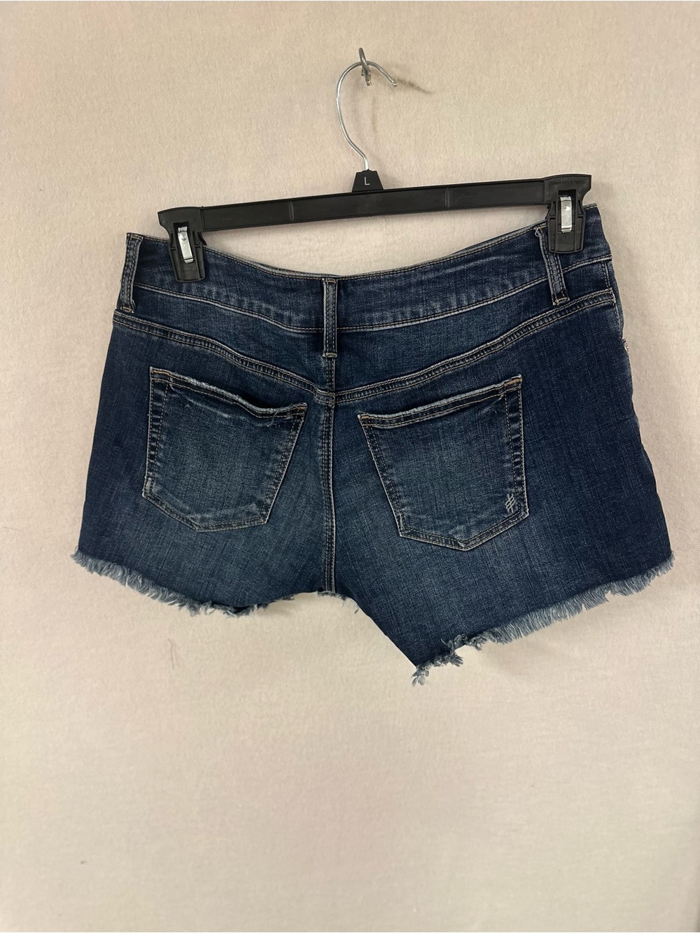 Silver Jeans Co. Boyfriend Women's Denim Shorts Size 29 (W29 L4) Dark Distressed - Picture 7 of 8